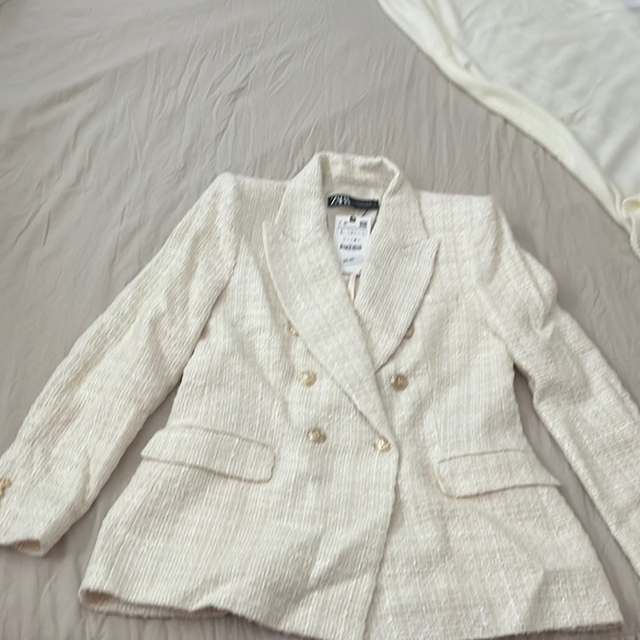 Zara Jackets & Blazers - Zara cream tweed suit coat